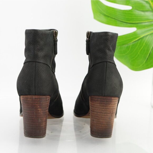 Cole Haan Womens Cassidy Boots Size 8.5 Black Nubuck Block Heel Booties Comfy - Picture 4 of 12